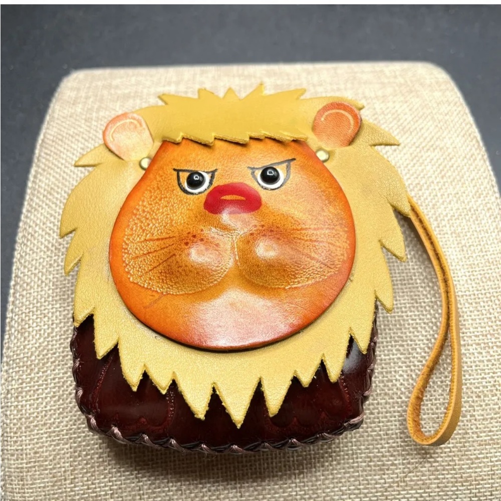 Leather Wallet Wristlet Lion Approximately 5”X4” Super Cute